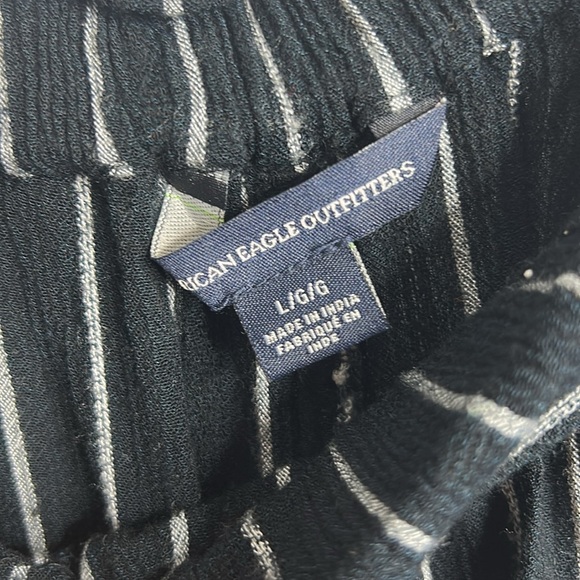 American Eagle Outfitters Black and White Striped Shorts L Pockets Belt - Picture 2 of 5